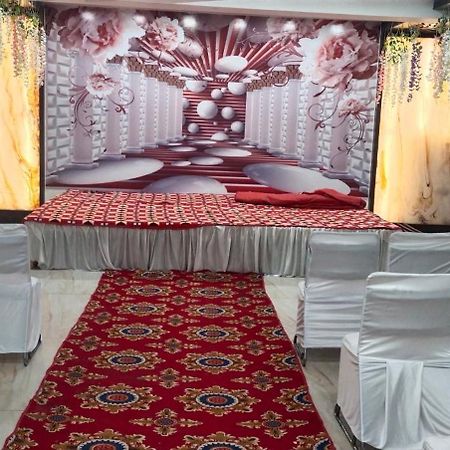 Hotel Empire&Banquet Hisār Exterior foto